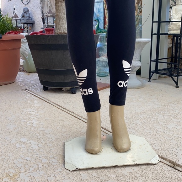 ▪️▪️HP 2/13▪️FIRM▪️▪️ADIDAS LEGGINGS AND CROP TOP▪️▪️ - Picture 6 of 6